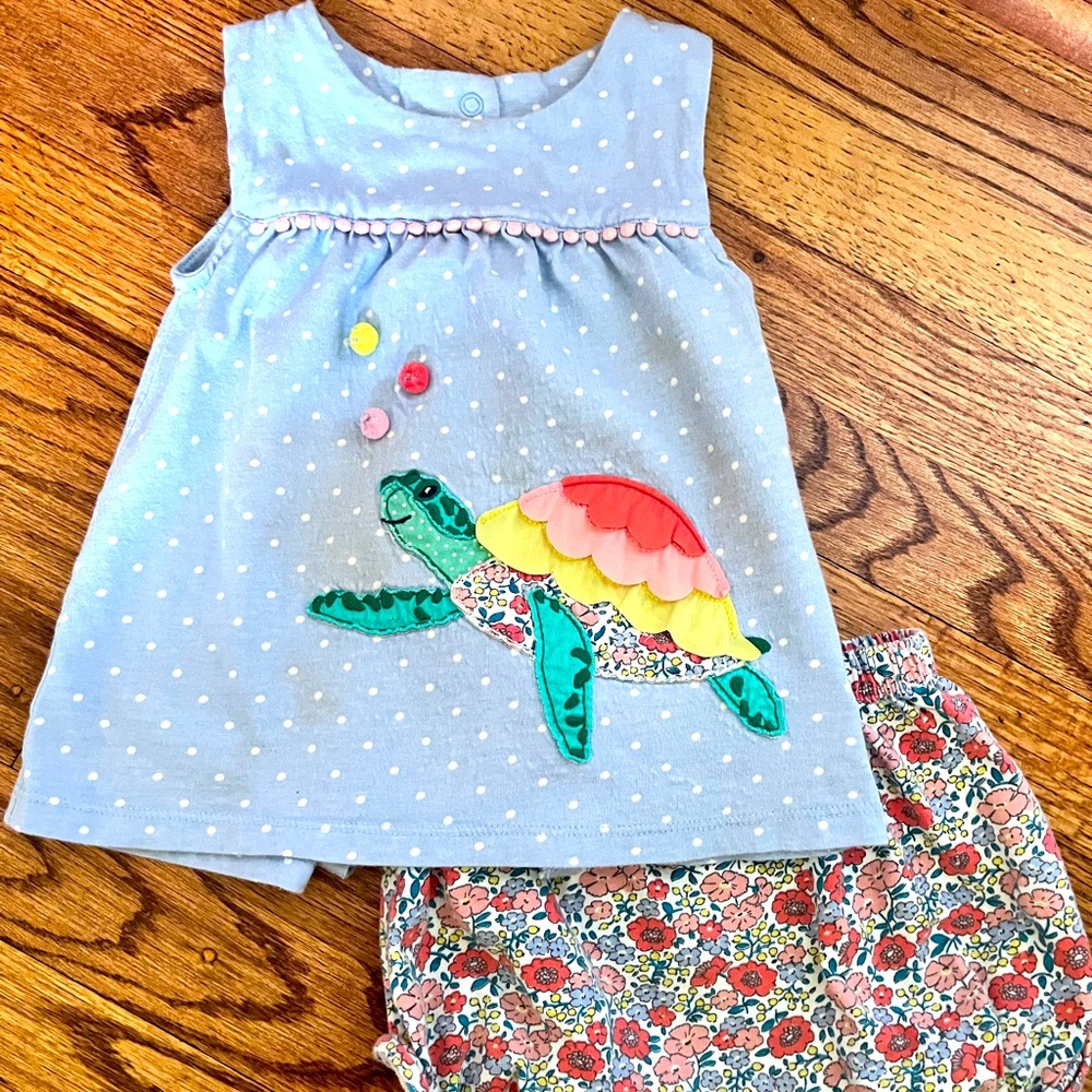 Baby Boden turtle 2 piece shorts and tank set